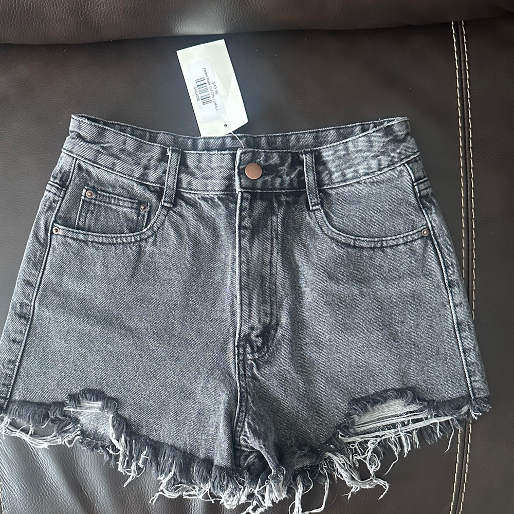 Chic Black Denim Women's Jean Shorts